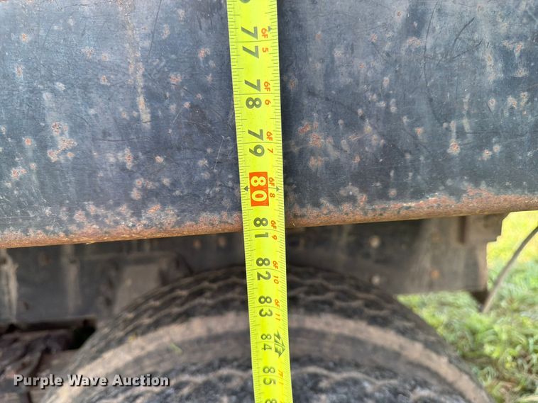 image for item FK3320 1989 Ford LNT8000 grain truck