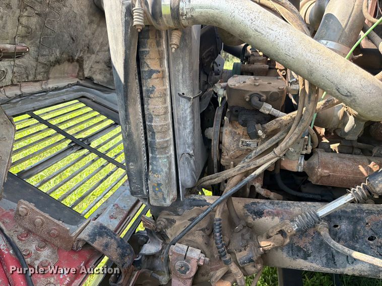 image for item FK3320 1989 Ford LNT8000 grain truck