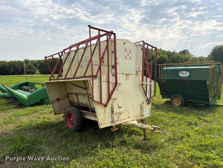 image for item FK3321 Apache CF8A150 creep feeder
