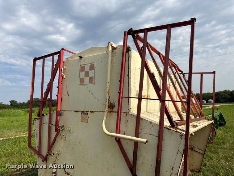 image for item FK3321 Apache CF8A150 creep feeder