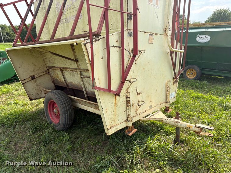 image for item FK3321 Apache CF8A150 creep feeder