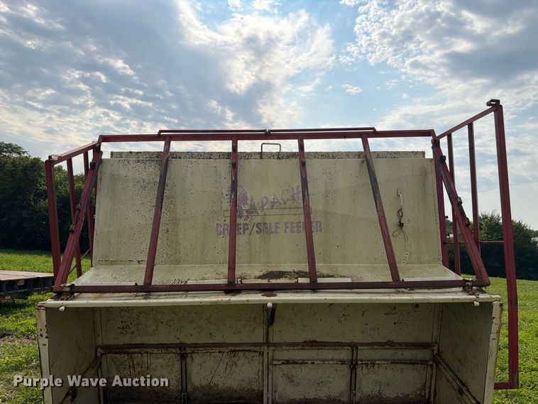 image for item FK3321 Apache CF8A150 creep feeder