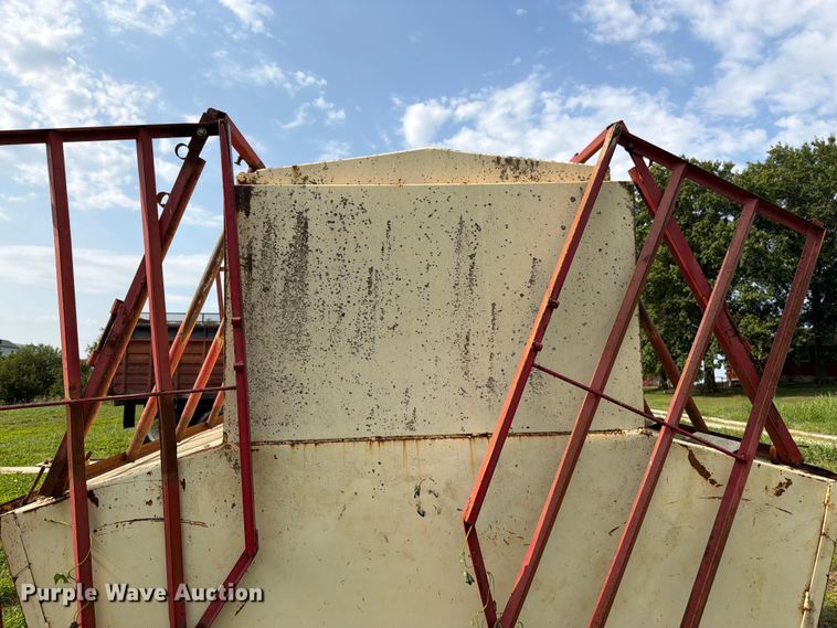 image for item FK3321 Apache CF8A150 creep feeder