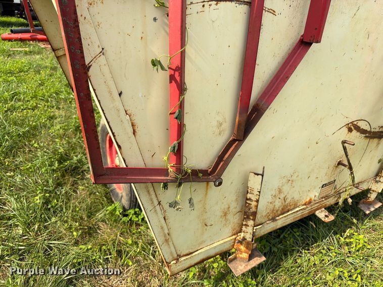 image for item FK3321 Apache CF8A150 creep feeder
