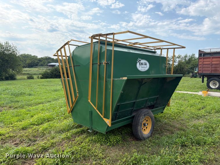 image for item FK3322 King Ag Products creep feeder