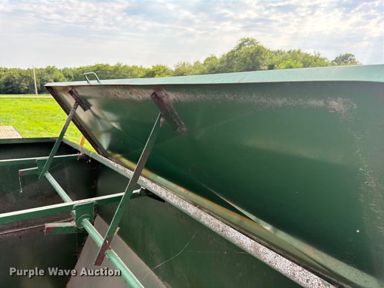 image for item FK3322 King Ag Products creep feeder