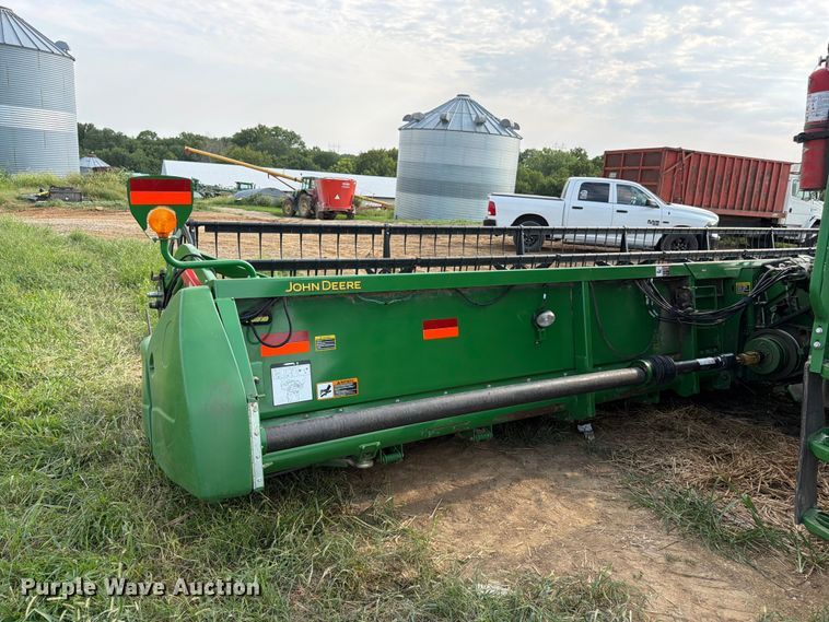 image for item FK3325 John Deere 630F HydraFlex flex head