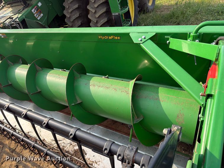 image for item FK3325 John Deere 630F HydraFlex flex head