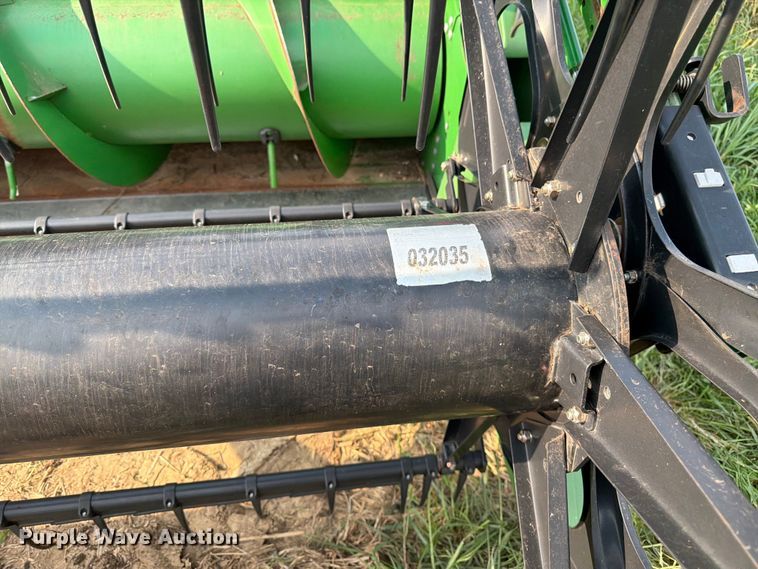 image for item FK3325 John Deere 630F HydraFlex flex head
