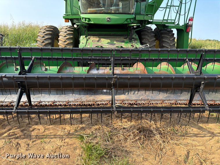 image for item FK3325 John Deere 630F HydraFlex flex head