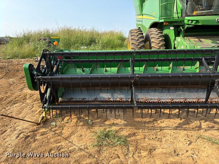 image for item FK3325 John Deere 630F HydraFlex flex head
