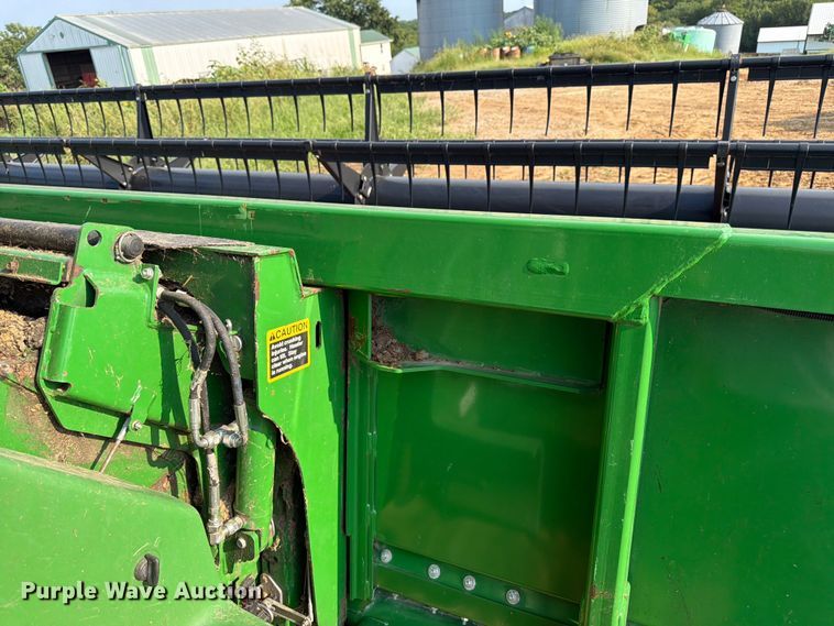 image for item FK3325 John Deere 630F HydraFlex flex head