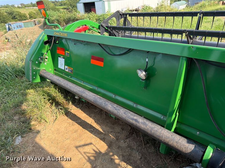 image for item FK3325 John Deere 630F HydraFlex flex head