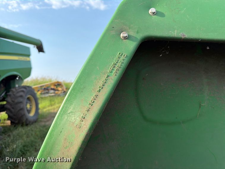 image for item FK3325 John Deere 630F HydraFlex flex head