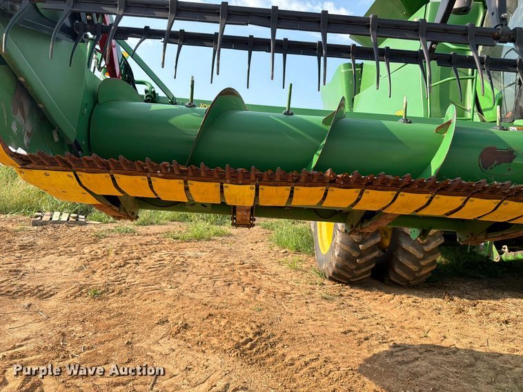 image for item FK3325 John Deere 630F HydraFlex flex head
