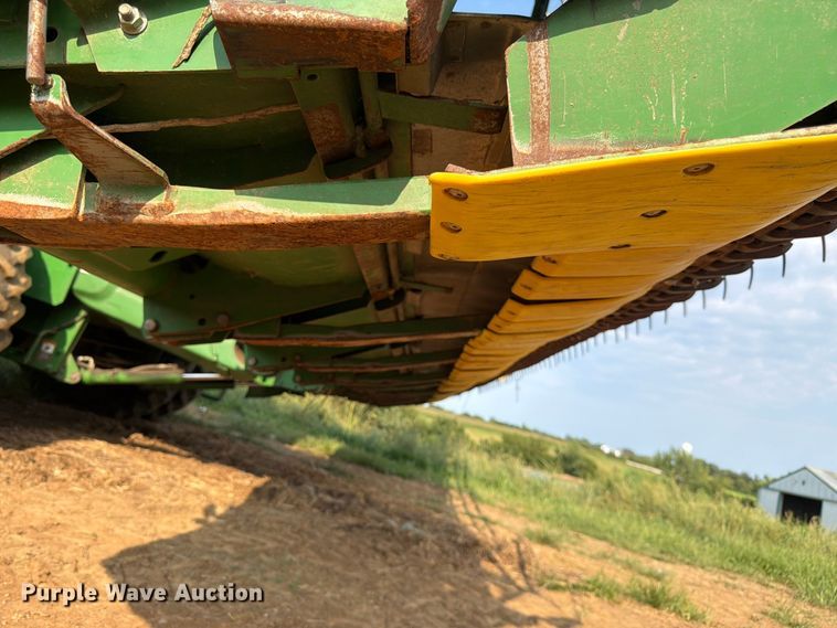image for item FK3325 John Deere 630F HydraFlex flex head