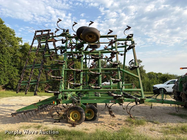image for item FK3326 John Deere field cultivator