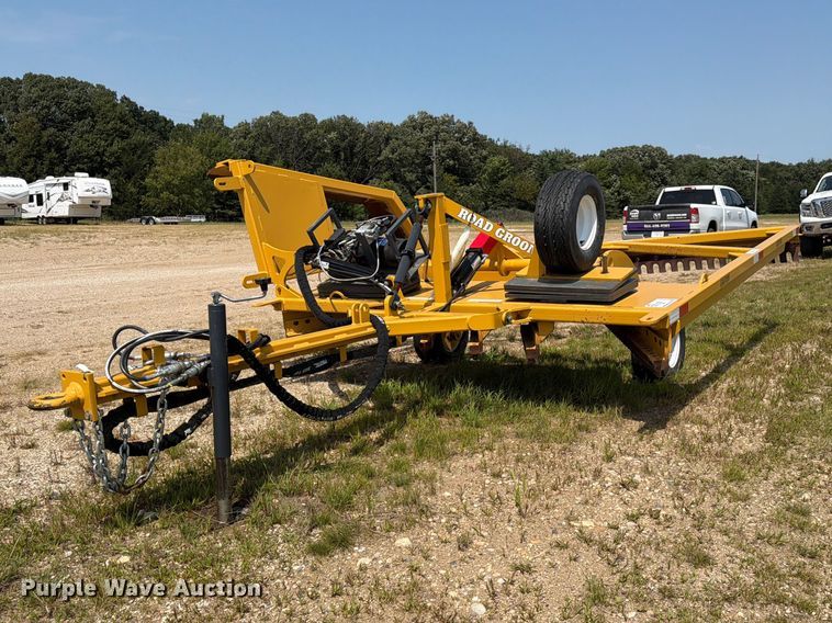 Road Groom moldboard