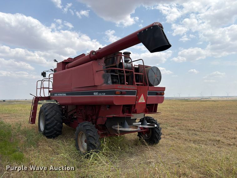 image for item FN2542 1991 Case International 1680 222B Axial-Flow combine
