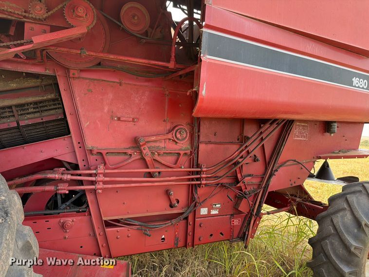 image for item FN2542 1991 Case International 1680 222B Axial-Flow combine
