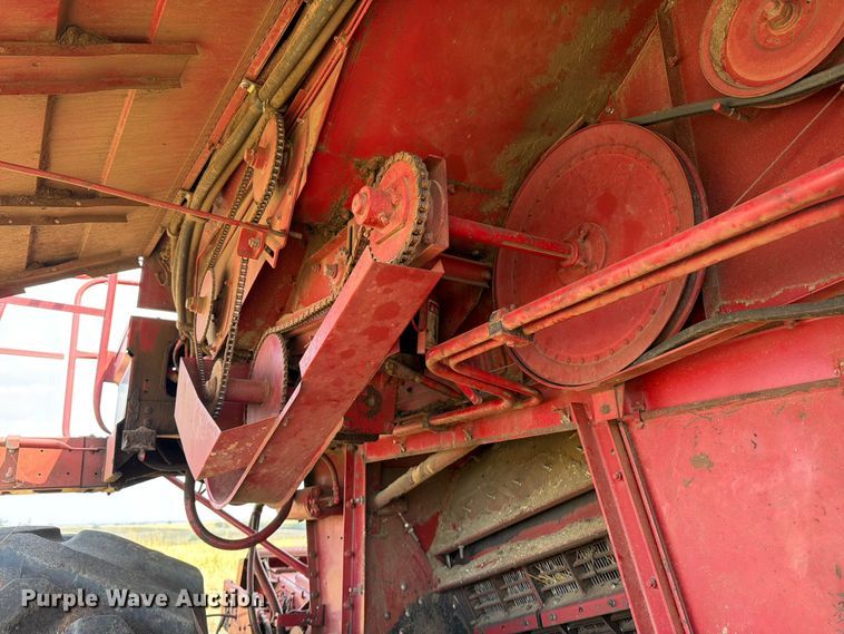 image for item FN2542 1991 Case International 1680 222B Axial-Flow combine
