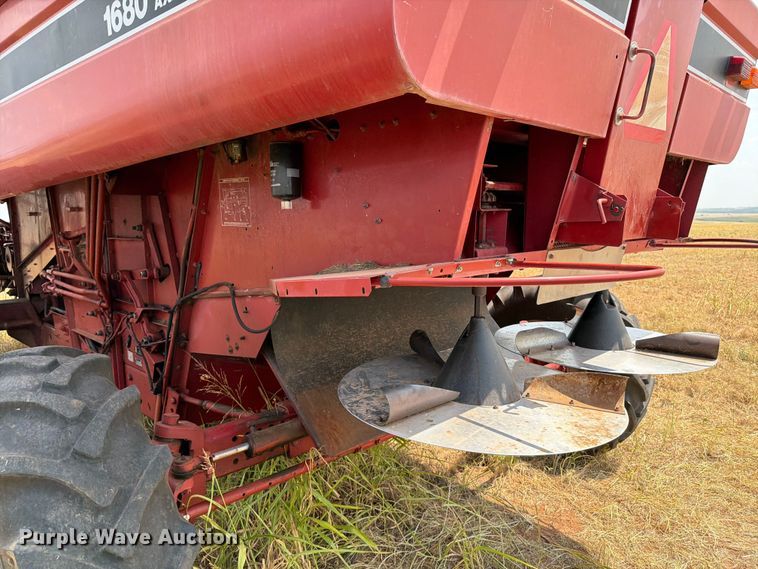 image for item FN2542 1991 Case International 1680 222B Axial-Flow combine