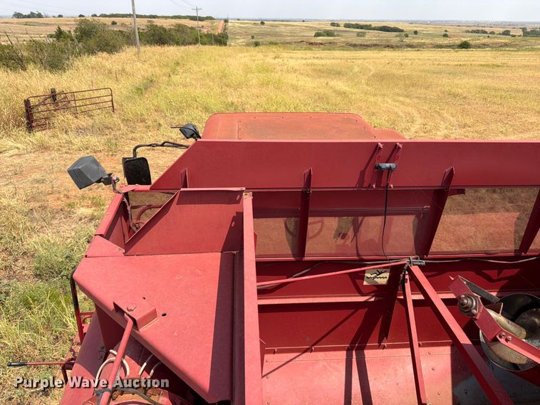 image for item FN2542 1991 Case International 1680 222B Axial-Flow combine