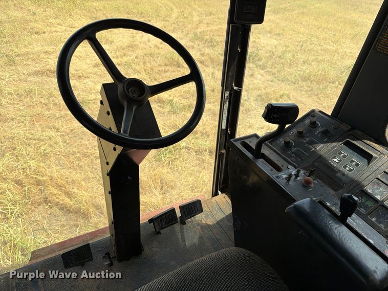 image for item FN2542 1991 Case International 1680 222B Axial-Flow combine