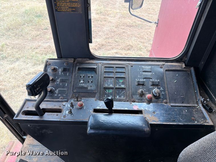 image for item FN2542 1991 Case International 1680 222B Axial-Flow combine