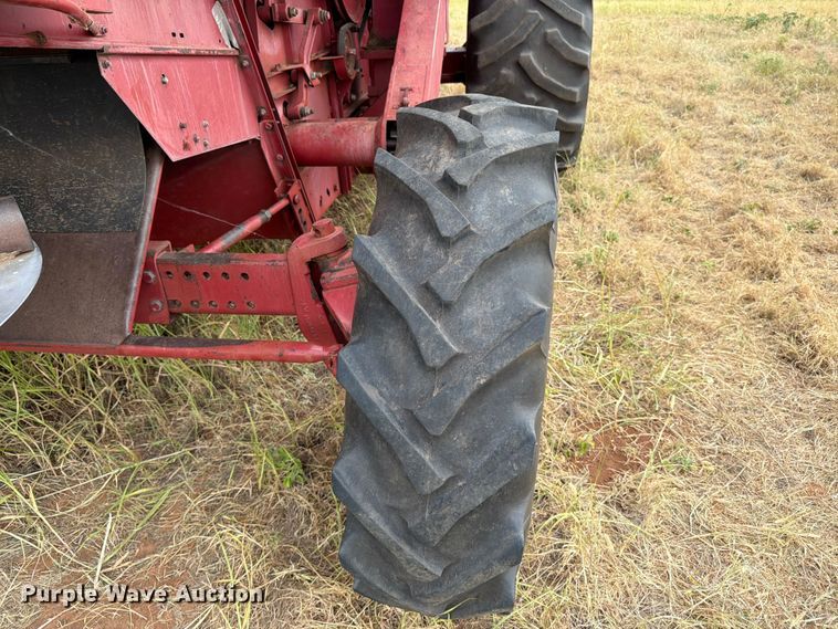 image for item FN2542 1991 Case International 1680 222B Axial-Flow combine