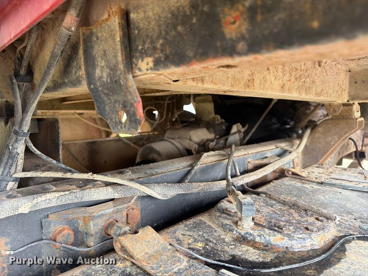image for item FP4014 1974 Ford 700 grain truck