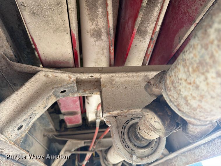 image for item FP4014 1974 Ford 700 grain truck