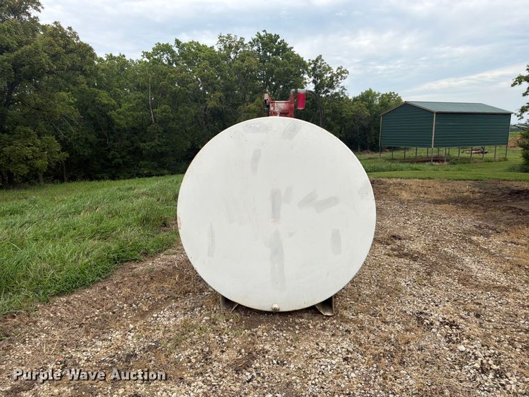 image for item FP4015 1,000 gallon diesel fuel tank