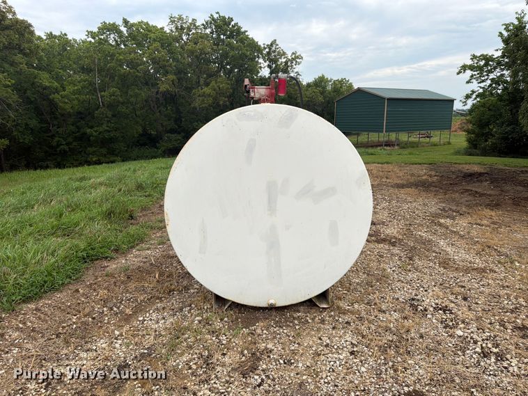 image for item FP4015 1,000 gallon diesel fuel tank