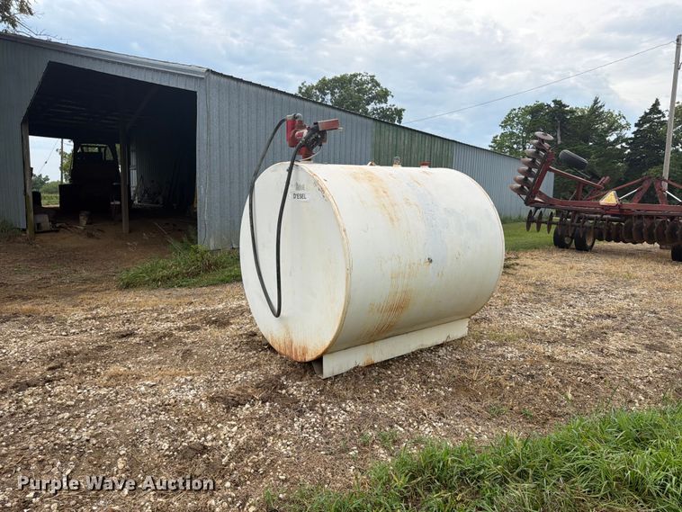 image for item FP4015 1,000 gallon diesel fuel tank