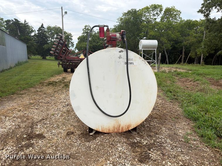 image for item FP4015 1,000 gallon diesel fuel tank