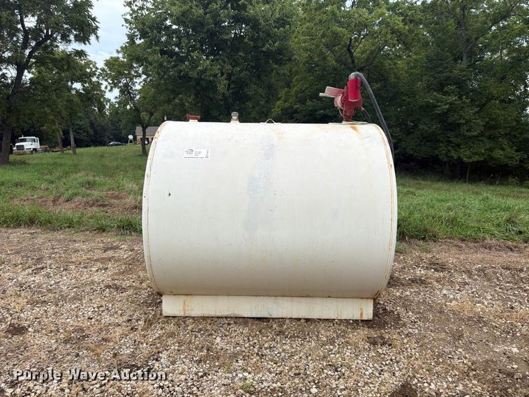 image for item FP4015 1,000 gallon diesel fuel tank