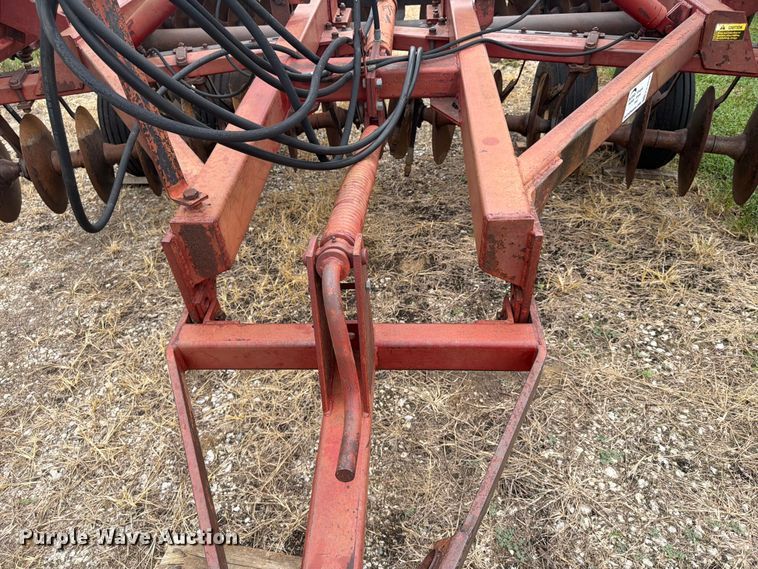image for item FP4016 International 490 tandem disk
