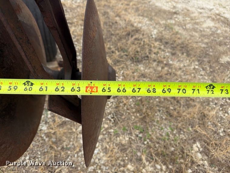 image for item FP4016 International 490 tandem disk