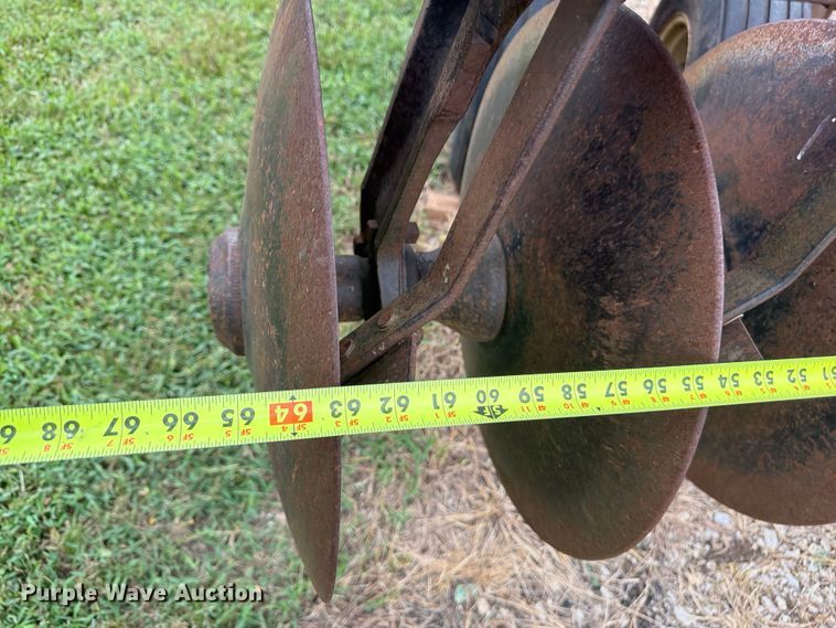 image for item FP4016 International 490 tandem disk