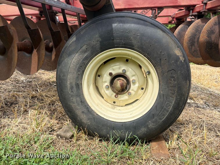image for item FP4016 International 490 tandem disk
