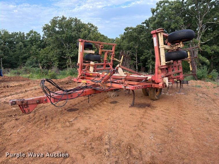 Krause 4320 field cultivator