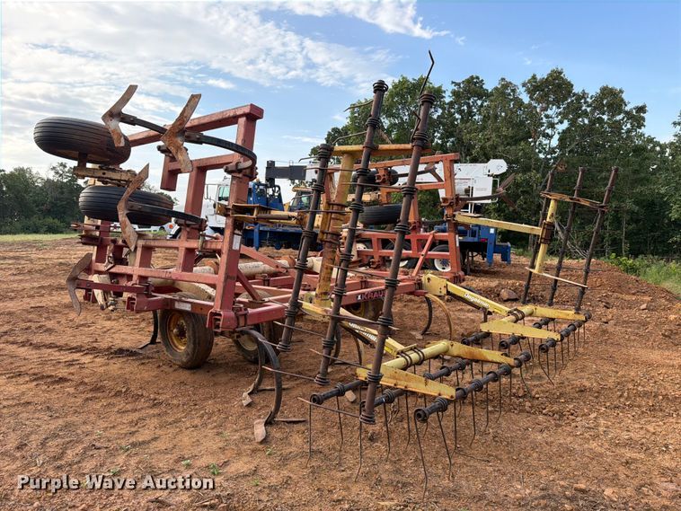 image for item FU1012 Krause 4320 field cultivator