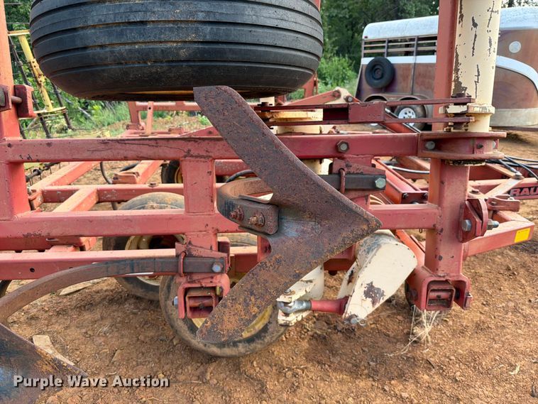 image for item FU1012 Krause 4320 field cultivator