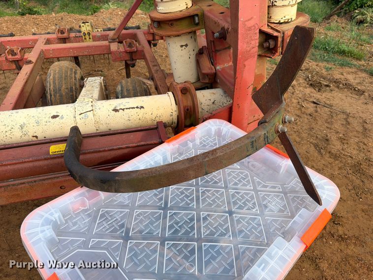 image for item FU1012 Krause 4320 field cultivator