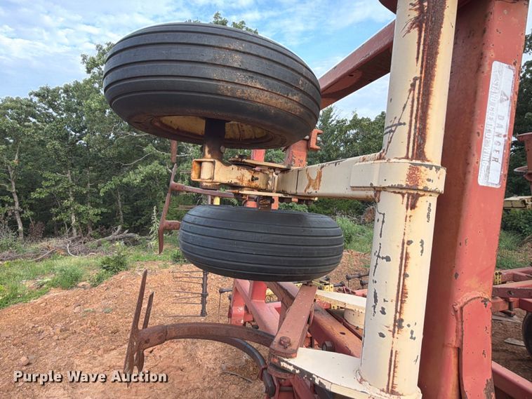 image for item FU1012 Krause 4320 field cultivator