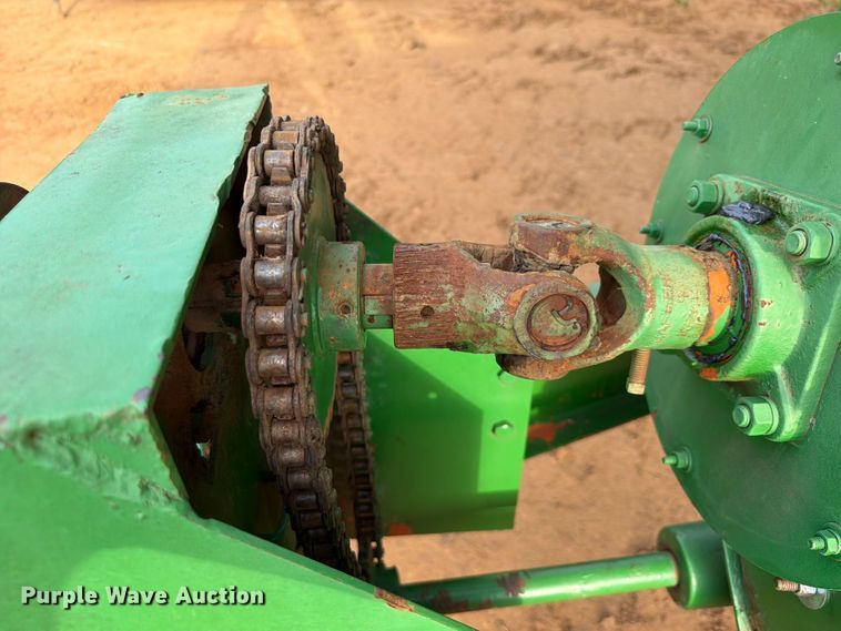 image for item FU1014 John Deere grain cart