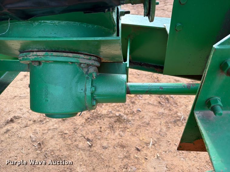 image for item FU1014 John Deere grain cart