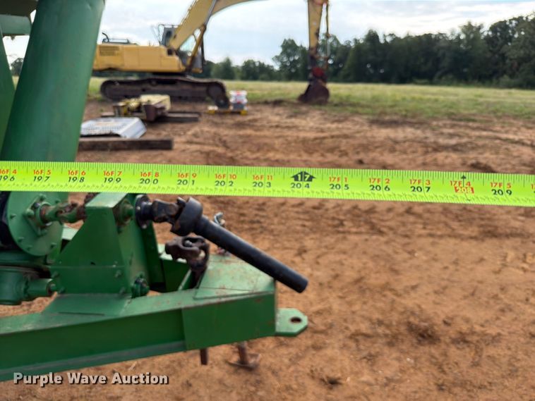 image for item FU1014 John Deere grain cart