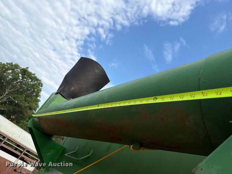 image for item FU1014 John Deere grain cart